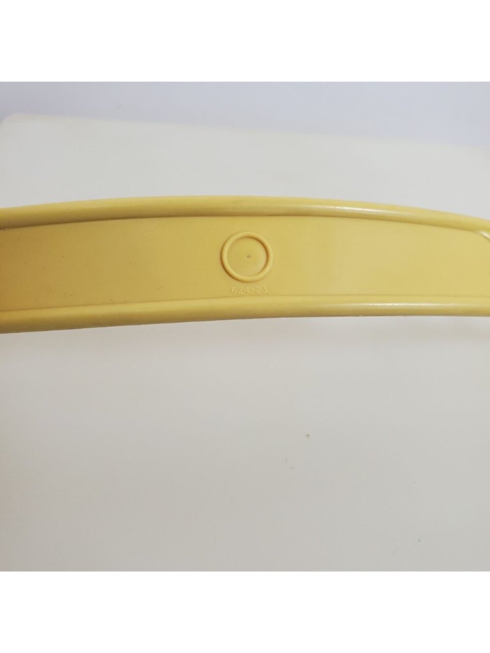 Vintage Tupperware Cake Takers Handles Lot Round Square MCM Harvest Sheer - Picture 9 of 16